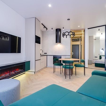 Petrovdom 02-76B Luxury Living In Rc Pechersk Plaza, Mykhaila Boichuka 19-А Киев Екстериор снимка