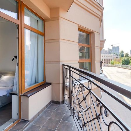 Petrovdom 02-76B Luxury Living In Rc Pechersk Plaza, Mykhaila Boichuka 19-А Киев Екстериор снимка