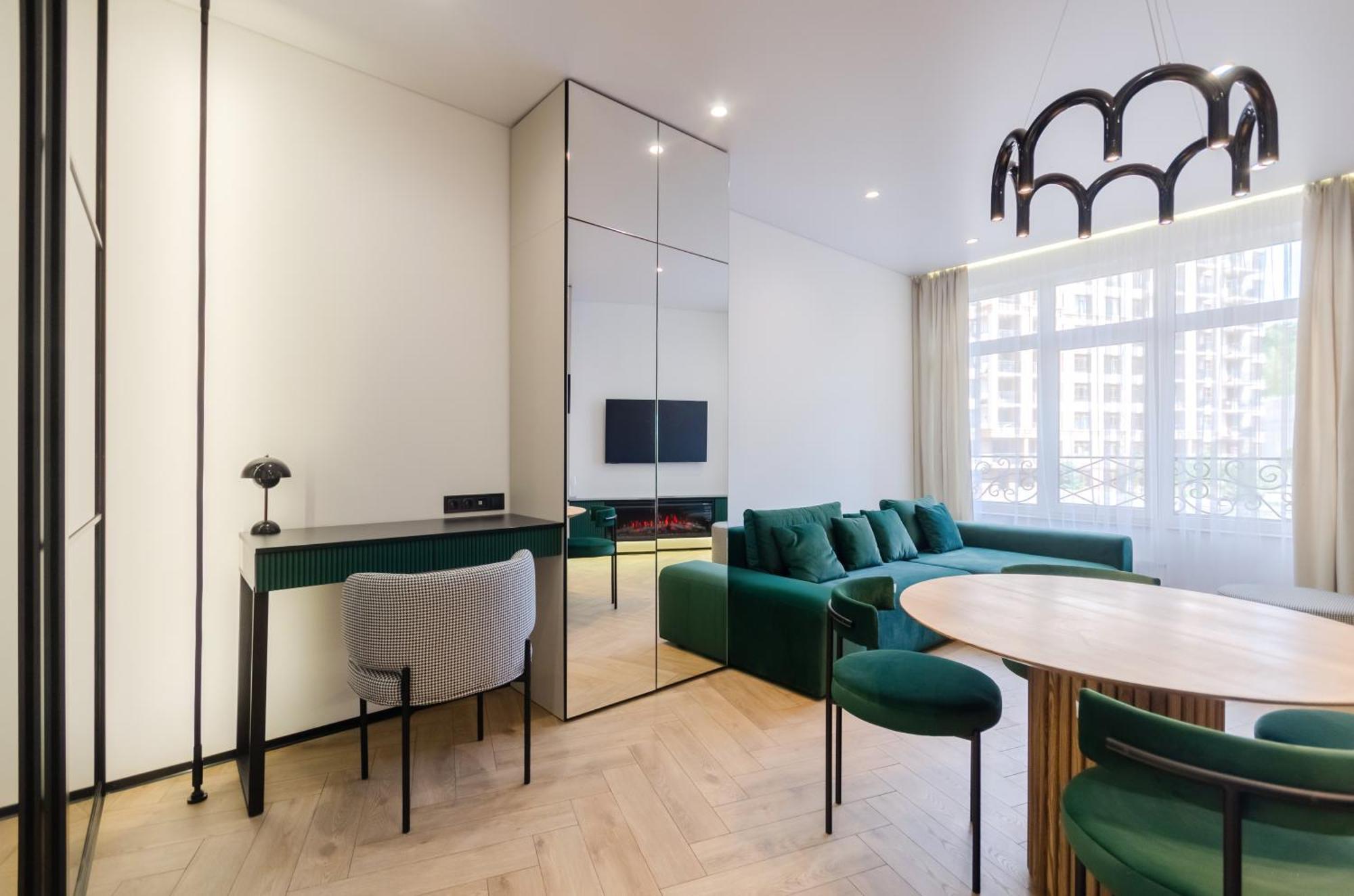 Petrovdom 02-76B Luxury Living In Rc Pechersk Plaza, Mykhaila Boichuka 19-А Киев Екстериор снимка