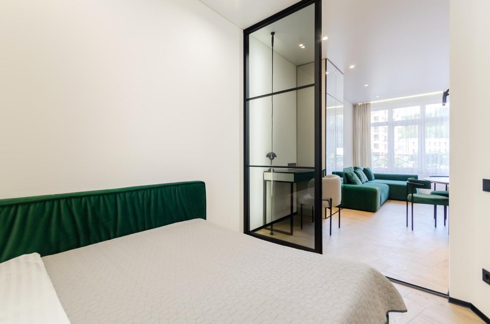 Petrovdom 02-76B Luxury Living In Rc Pechersk Plaza, Mykhaila Boichuka 19-А Киев Екстериор снимка