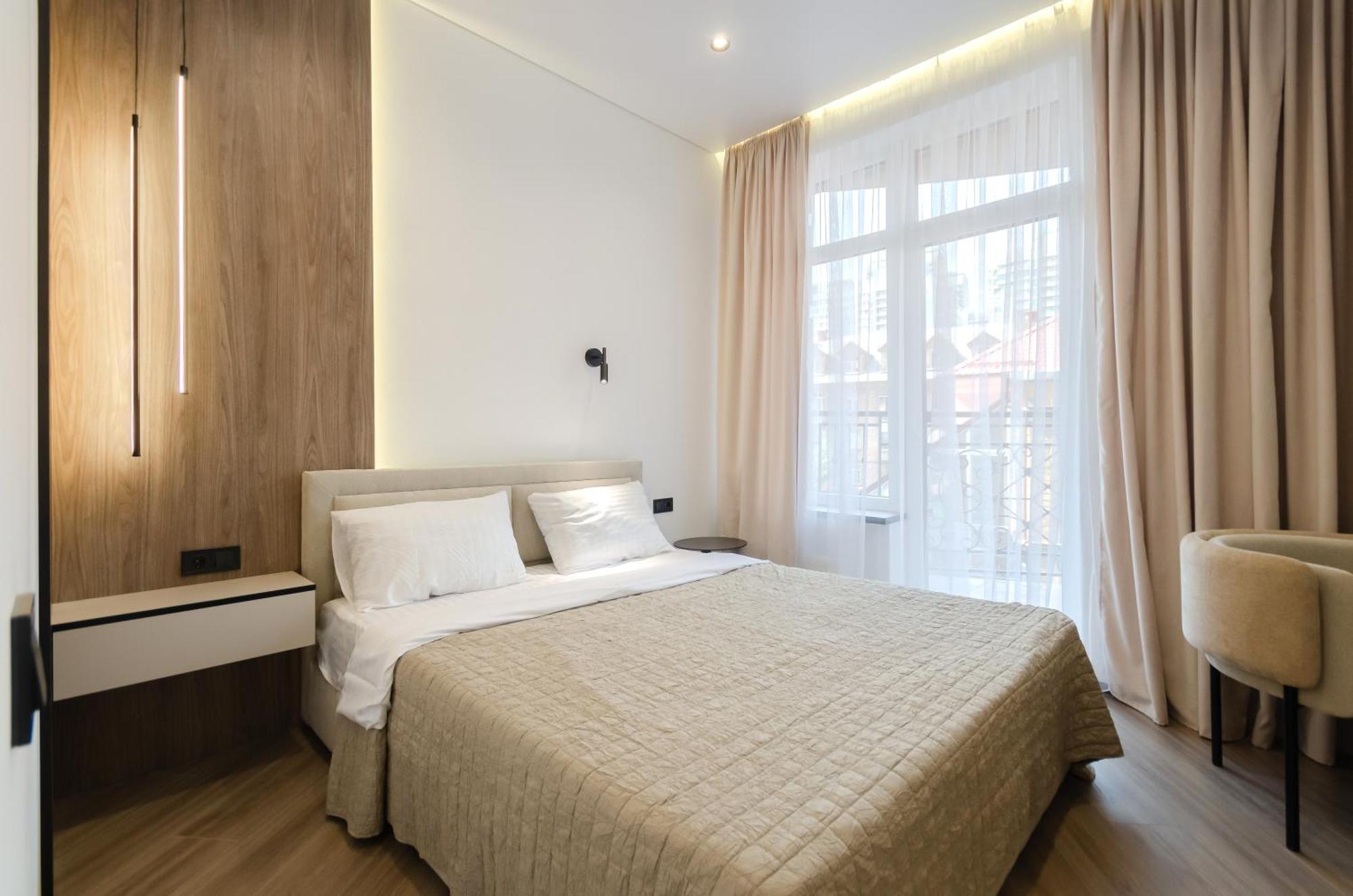 Petrovdom 02-76B Luxury Living In Rc Pechersk Plaza, Mykhaila Boichuka 19-А Киев Екстериор снимка