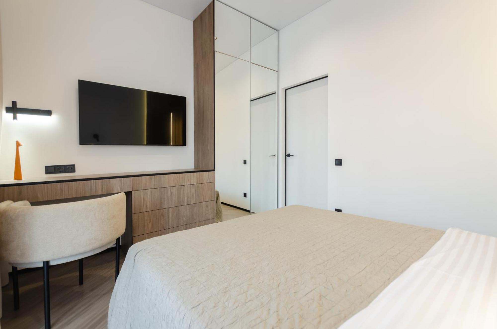 Petrovdom 02-76B Luxury Living In Rc Pechersk Plaza, Mykhaila Boichuka 19-А Киев Екстериор снимка